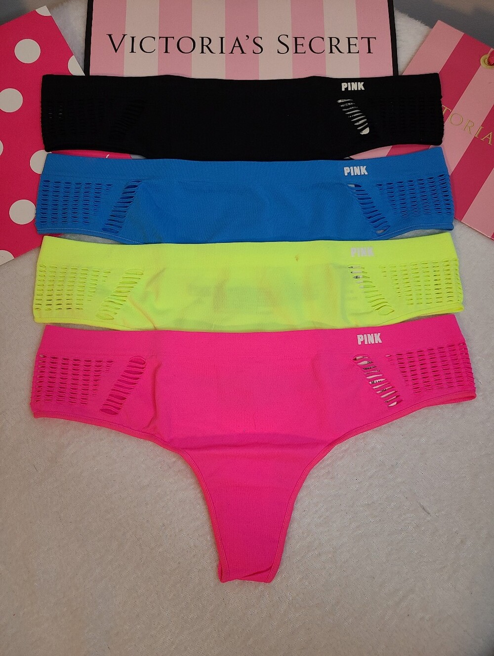 Retired VS PINK 4pk Seamless Stretch Nylon Cut-out Yoga Thong Panties Size M
